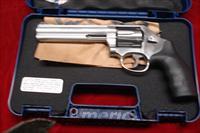 SMITH AND WESSON MODEL 686 6" 357MAG STAINLESS NEW