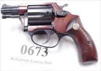 Charter Arms .38 Undercover 2 inch Blue & Walnut Bridgeport 1972 Production Excellent 3820 Cold Warrior   
