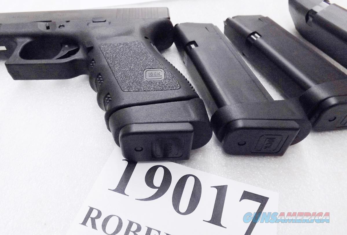 Glock 19 9mm 17 round factory magaz... for sale at
