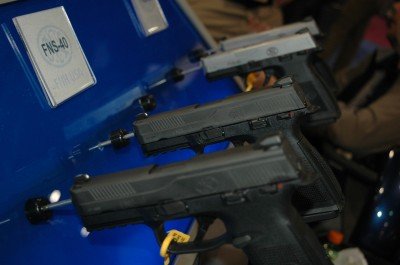 photo 3 The FNS-9 and FNS-40 come with either a blackened or stainless slide.