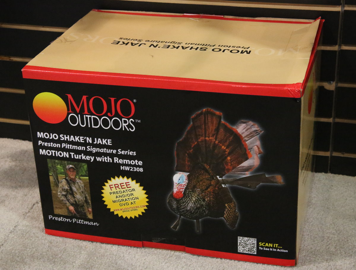 Mojo Outdoors Motorized Turkey Decoy Shake'n Jake SHOT Show 2013