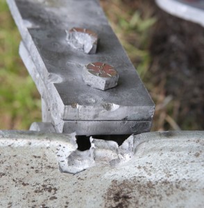 Bolts-base – The base, which could very well be made from mild steel and not AR500 (the website has no hint even) was damaged significantly from direct side hits.
