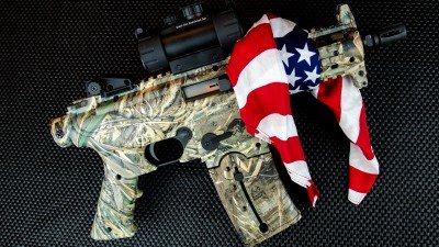 Mossberg 715P Duck Commander – Maybe the Coolest Plinker Ever - New Gun Review The 715P Duck Commander comes out of the box with all the "cool stuff".