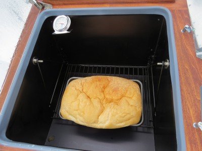 Surprise surprise The Sun Oven works like a charm. Didn't get to measure the top temperature yet, but it browned the bread. 