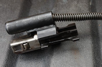 The bolt of the POF-5.