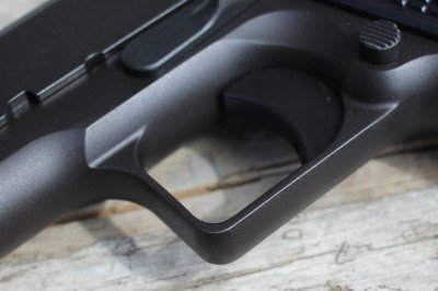 Guncrafter Industries 9mm CCO--Review The square trigger guard is a nice touch that makes the angular lines of the 1911 more apparant.