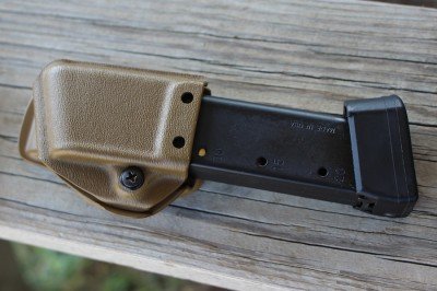 The Best SIG P226? The TacOps--Review A good mag holder is a must, even when your magazine holds 20 rounds.