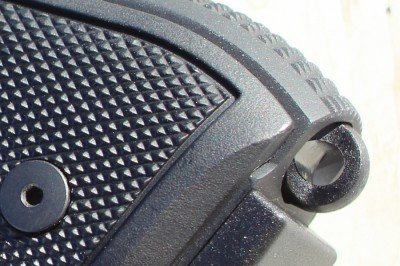 For those of you who still like to use a lanyard, the Beretta has you covered.