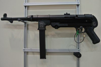 MP-40 9mm.