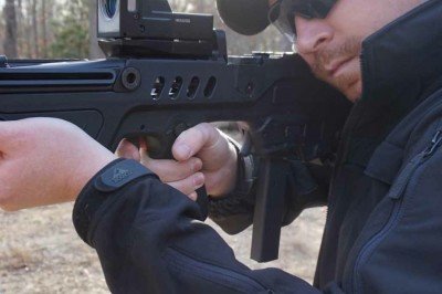 Israel Defense Forces IWI Tavor Review Keep the shooting hand clear of the mag release.
