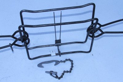 This is the trap set, with the setter tool sitting in front of it to show you how easy it is to carry out to your sets in case you need it, or to reset sprung traps on your next trip. 