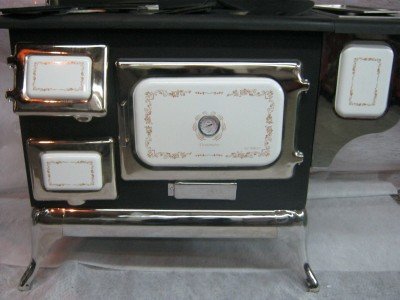 I am going to post the rest of the high res pics from the current Ebay auction for the same stove at $500 more expensive.