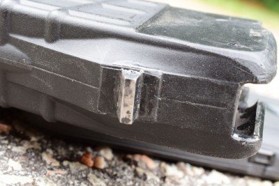 A steel locking latch on the Circle 10.