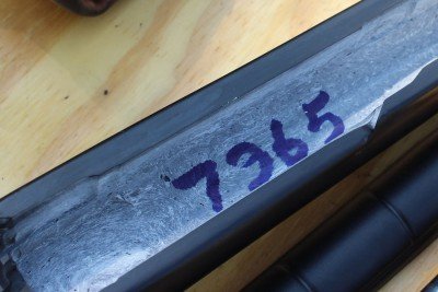 Parts are clearly numbered so that they don't end up mixed after the hand fitting.