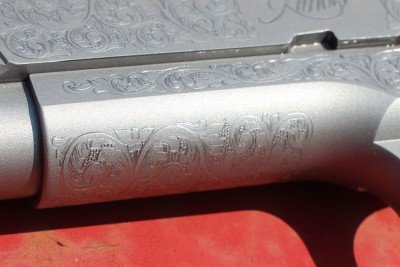 The engraving shows very fine detail. Unlike the deep cuts made by hand engraving, lasers create depth with line density. 