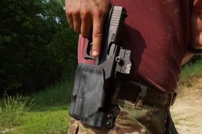 The cut in the front allows for a fast clearance.