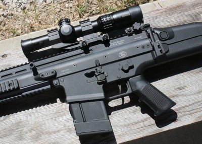 The SCAR offers controls that AR shooters should master quickly. 