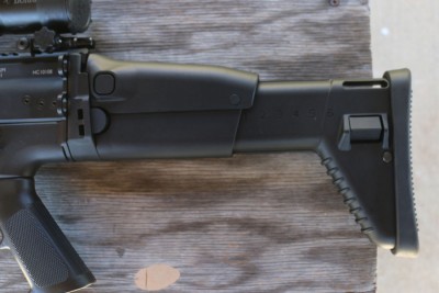 It does have a distinctly plastic feel, which turns off some traditionalists. 