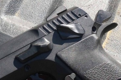 IWI's Pistol, the Jericho 941--9mm Overkill The controls are prominent and easy to reach without substantial shifting of your grip.