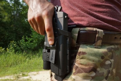 Recover 1911 Grips and Holster Press the lever to release.