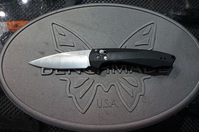Benchmade Gives One of their Most Popular Knives A Makeover -- Blade Show 2016 The 490 Amicus, new from Benchmade.