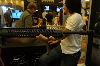 LUX180 Light Needs No Railspace - SHOT Show 2016 This thing looks to be pretty cool if it lives up the the claims, especially the heat.