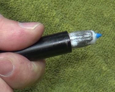 The jag fits tightly enough to get all the grime on your first patch. 