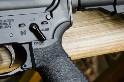 The rifle was equipped with the optional 60-degree ambidextrous safety lever, which the author liked.