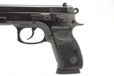 The non-ambidextrous primary controls are made up of a manual safety, slide lock and magazine release.