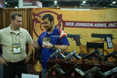 Iver Johnson Arms: 4-Barrel .22 LR Derringer, Semi-Auto Pistol-Grip Shotgun - SHOT Show 2017