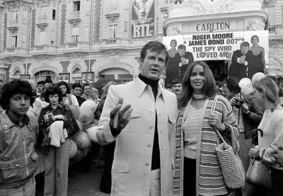 James Bond Actor Roger Moore: 'To tell the truth I have always hated guns'