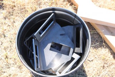 Check Out MGM's Portable 'Plate Rack in a Bucket'