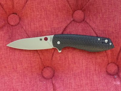 A Nice Option for Summer Carry: Spyderco Positron - Knife Review