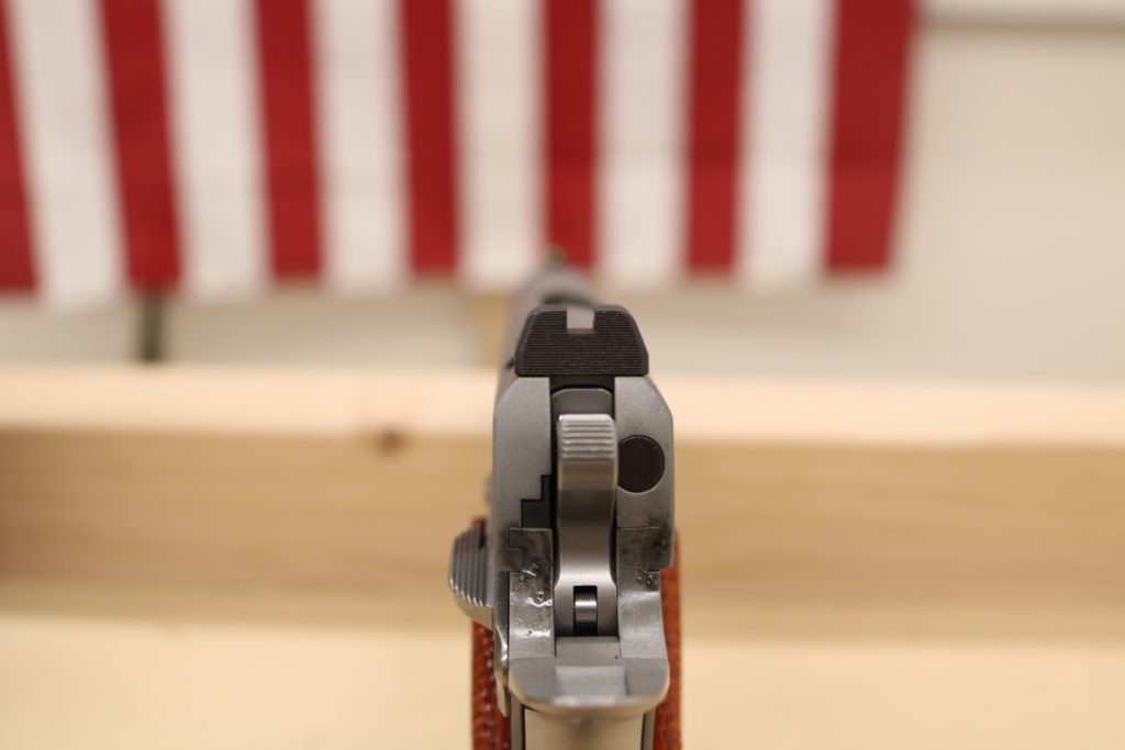 Dan Wesson 1911 - Extreme Accuracy from Officer Framed Gun