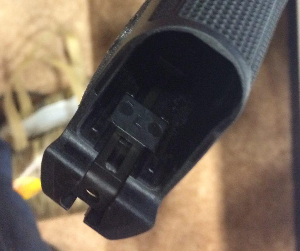 Feeling Out the New Beretta APX Compact & APX Centurion Feeling Out the New Beretta APX Compact & APX Centurion