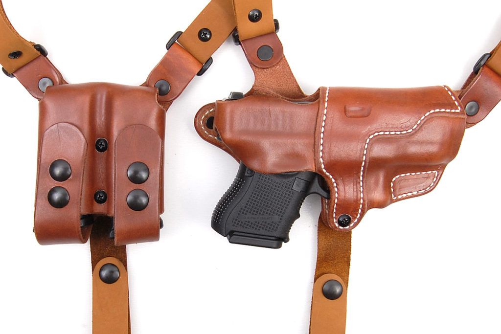 What I Love & Hate About the Diamond D Custom Leather Shoulder Holster