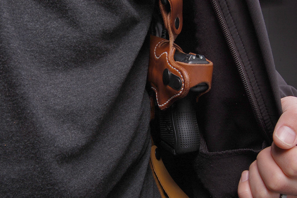 What I Love & Hate About the Diamond D Custom Leather Shoulder Holster
