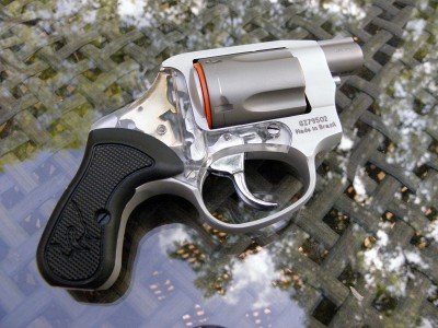 Taurus View - Light, Pocketable Titanium & Lexan Revolver —New Gun Review