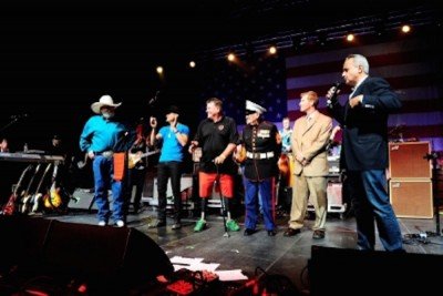 Guns & Guitars: Henry Repeating Arms & Charlie Daniels honor War Heroes at Concert