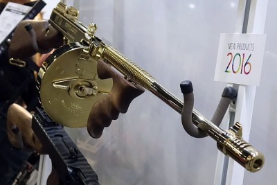 Shootable Gold Plated Tommy Guns, Stainless Desert Eagles - Thompson & Magnum Research - SHOT Show 2016