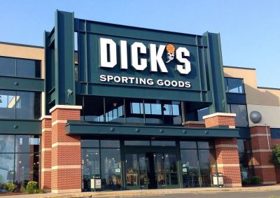 Dick’s Sporting Goods Stock Plummets 10 Percent After Poor Sales Numbers