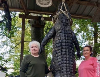 Texas Mayor and Great-Grandmother Kills 12-Foot Gator