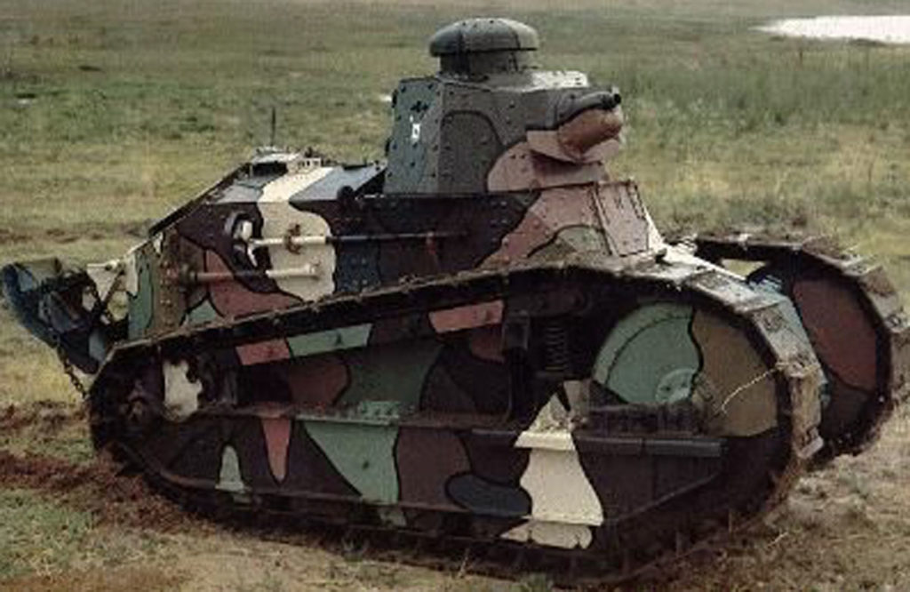 A Maxim Gun, an Abandoned French Tank, and One Determined American A Maxim Gun, an Abandoned French Tank, and One Determined American