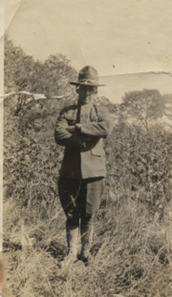 A Maxim Gun, an Abandoned French Tank, and One Determined American A Maxim Gun, an Abandoned French Tank, and One Determined American