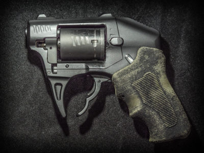 A Double-Barreled Revolver (8 Rounds in 4 Shots!): Standard Mfg.'s S333 Volleyfire - SHOT Show 2019