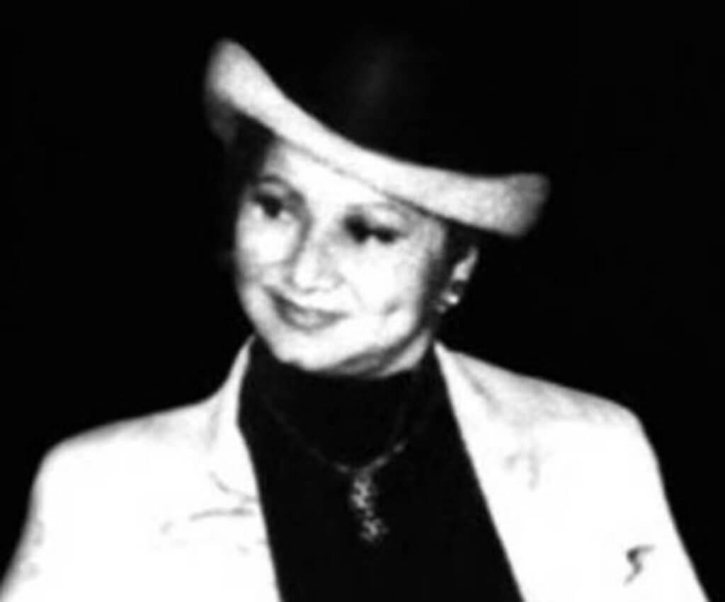 Alberto Bravo’s Uzi: The Black Widow’s Prey Alberto Bravo’s Uzi: The Black Widow’s Prey