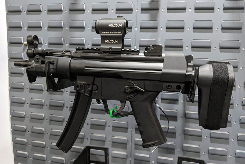 Palmetto State Armory's MP5 May Be More Modern & Cheaper than the Competition – SHOT Show 2020 Palmetto State Armory's MP5 May Be More Modern & Cheaper than the Competition – SHOT Show 2020