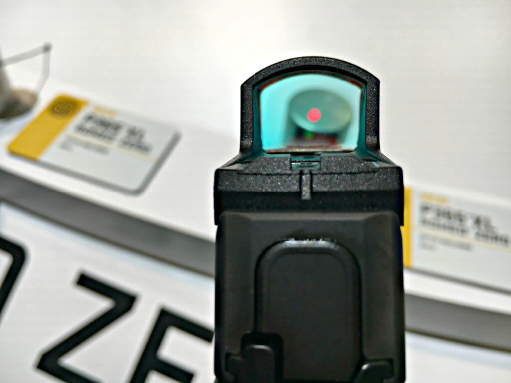 Turnkey Optic for SIG P365 XL: The NEW Romeo Zero - SHOT Show 2020 Turnkey Optic for SIG P365 XL: The NEW Romeo Zero - SHOT Show 2020
