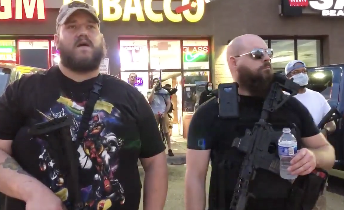 'Rednecks' w/ ARs Defend Against Looters During Minneapolis Riots