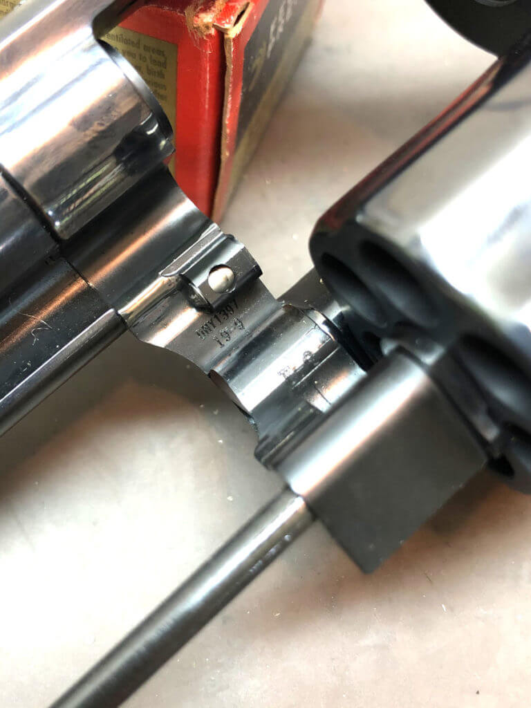 Smith & Wesson Model 19 Classic – Return of the Combat Magnum